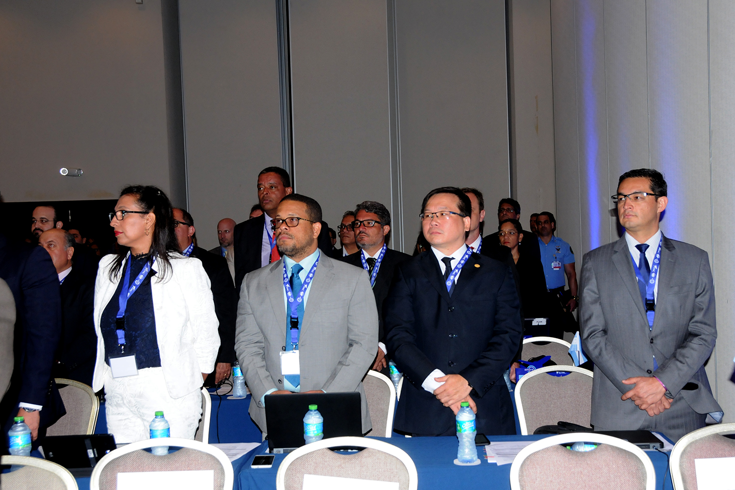 delegação brasileira na abertura do evento