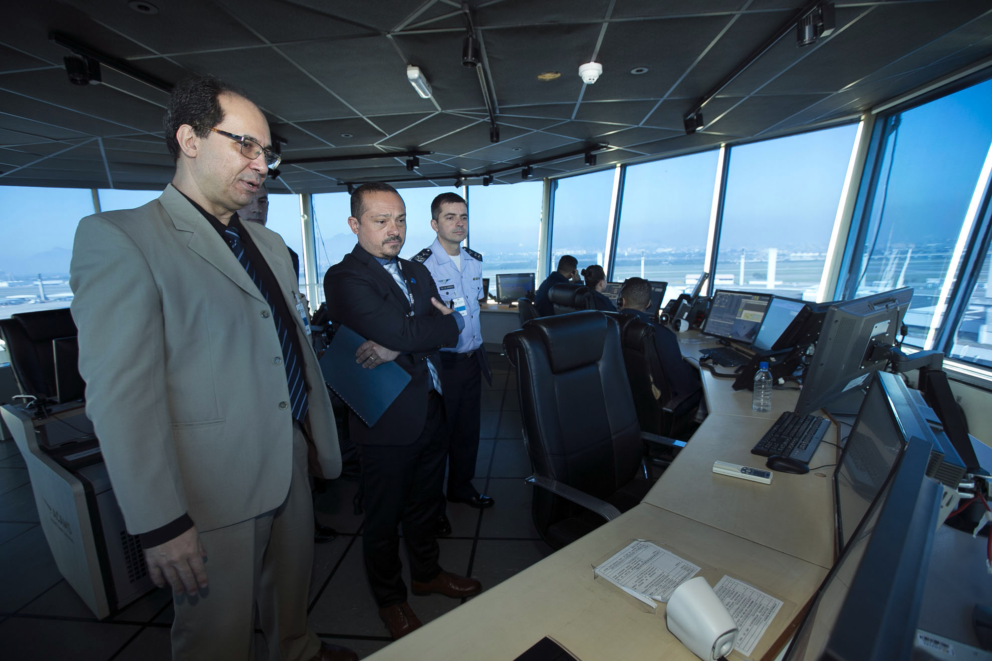 Representante da OACI visita unidades do Departamento de Controle do Espaço Aéreo