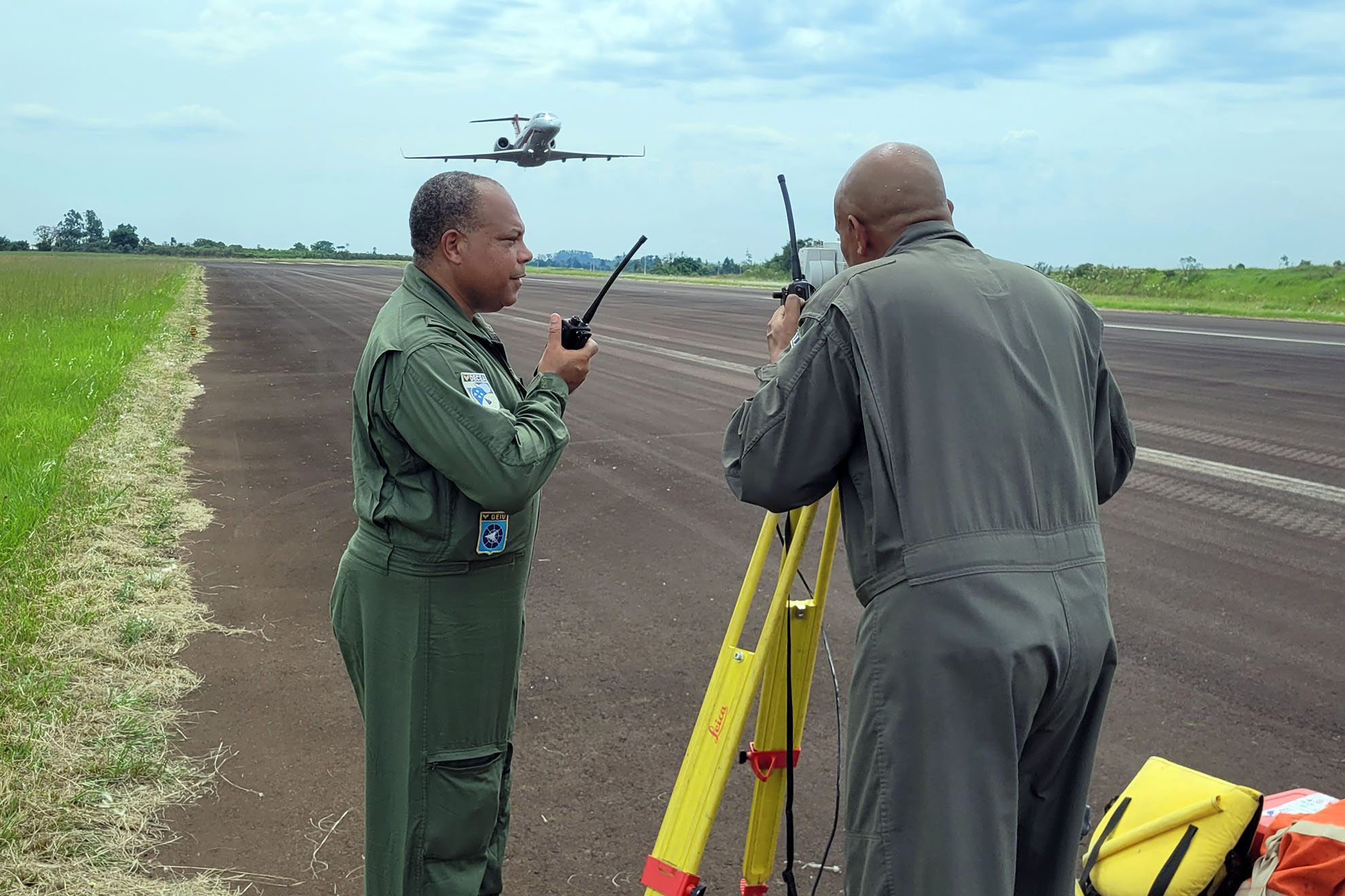 GEIV realiza inspeção aos auxílios à navegação aérea do Paraguai