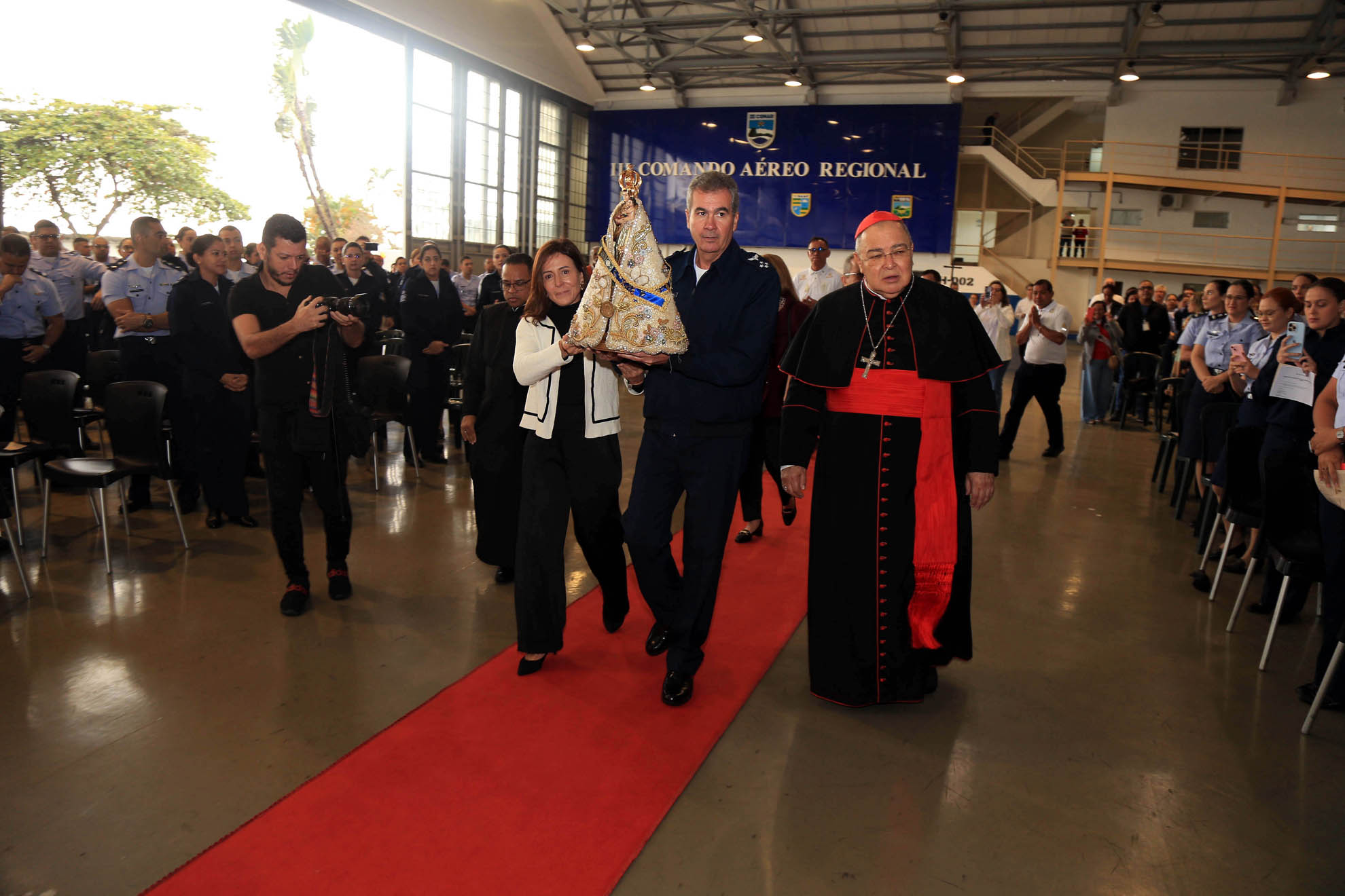 Imagem Peregrina de Nossa Senhora de Nazaré retorna ao Complexo Santos Dumont