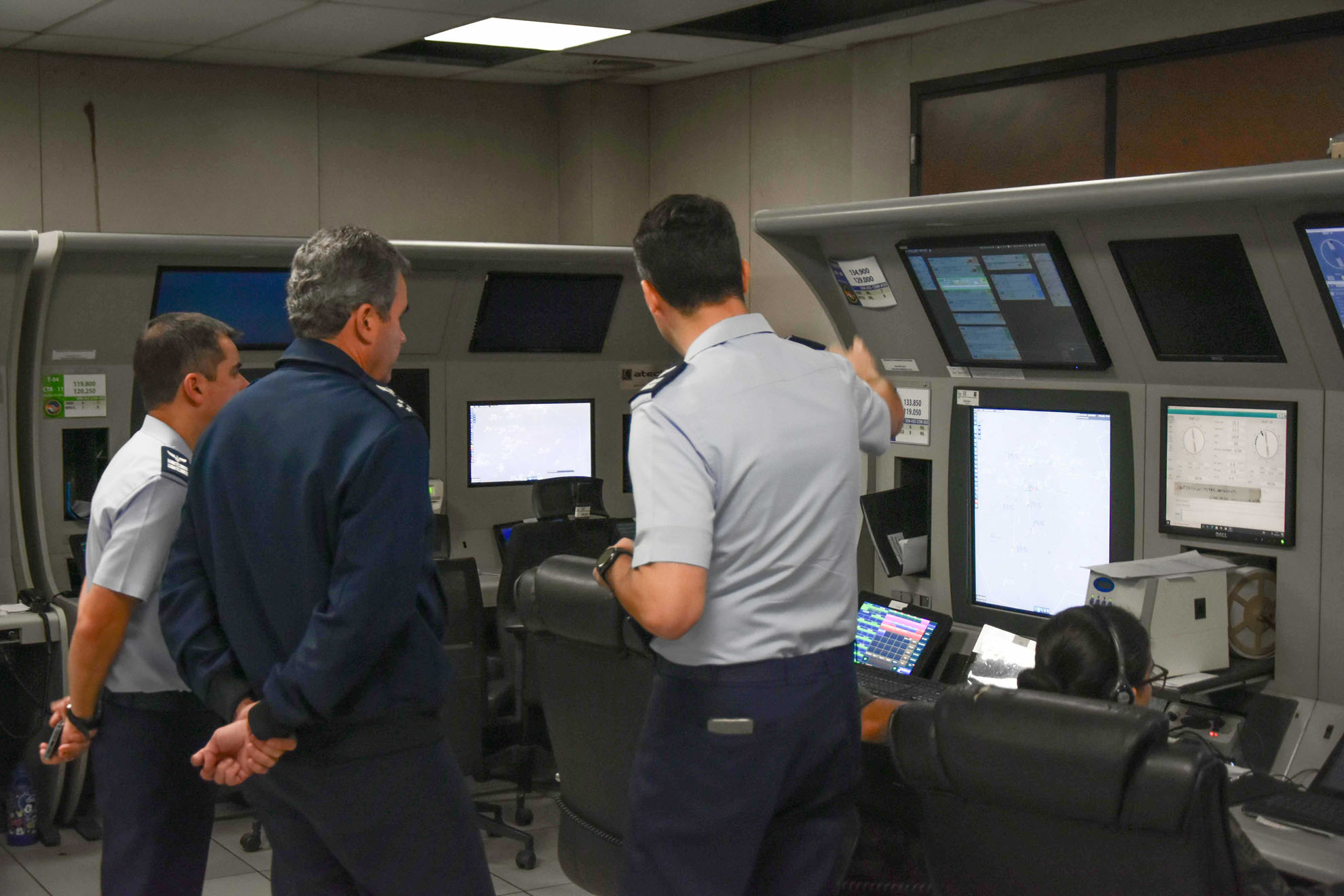 CRCEA-SE recebe comitiva do DECEA para Visita Técnica
