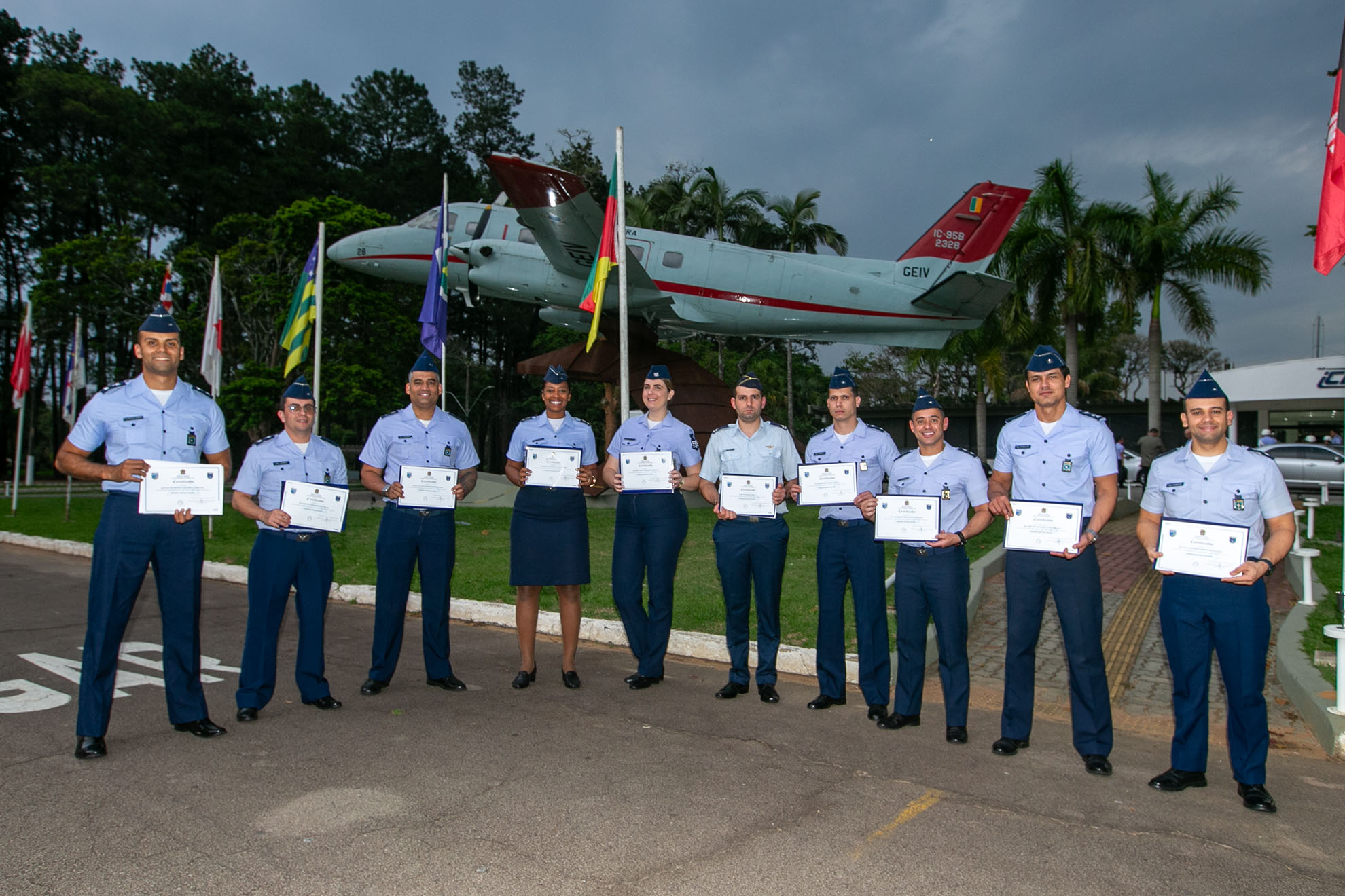 FAB forma novos pilotos inspetores e operadores de sistema de inspeção em voo