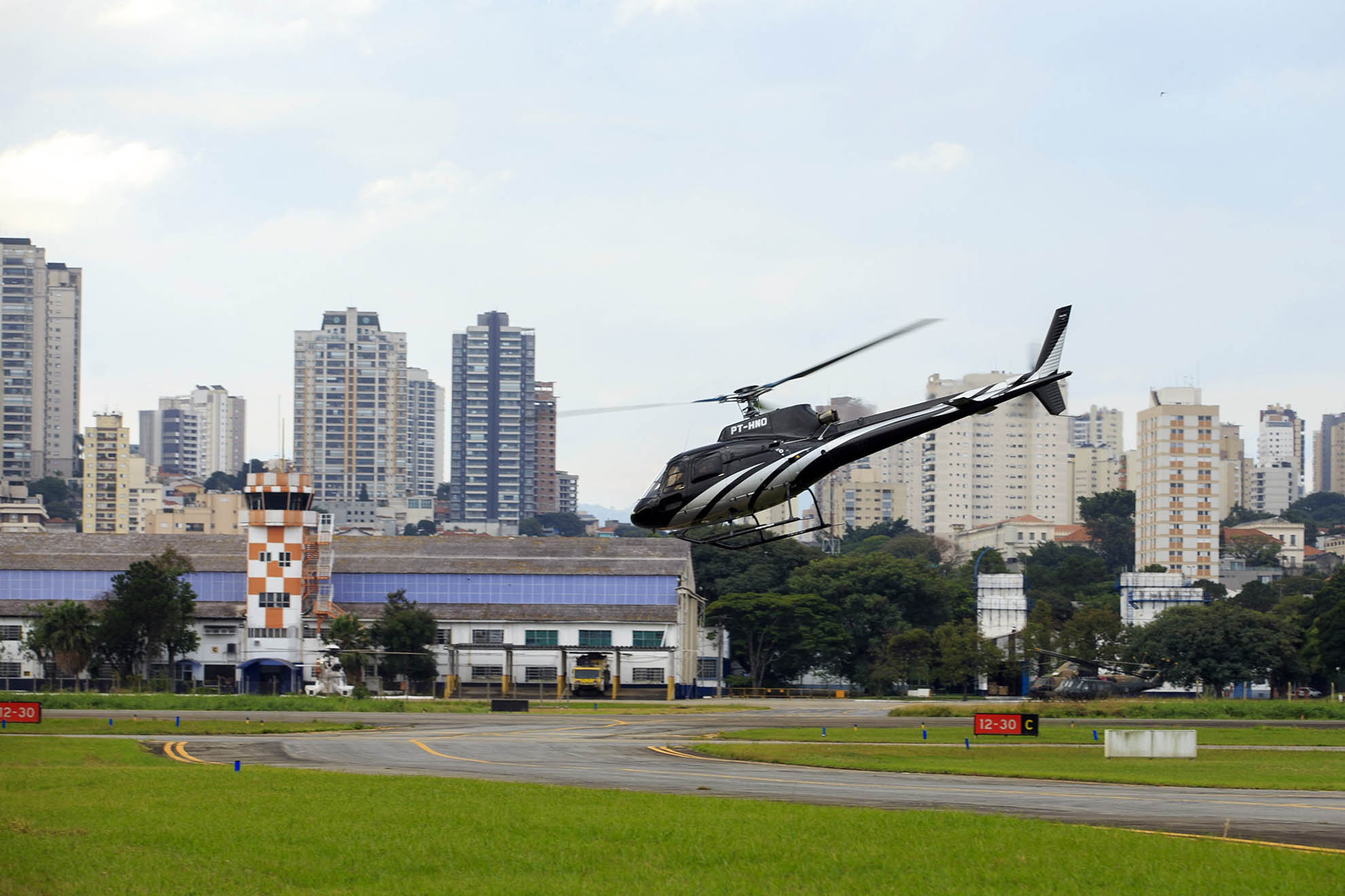 HELICONTROL: segurança e fluidez no controle de helicópteros em São Paulo