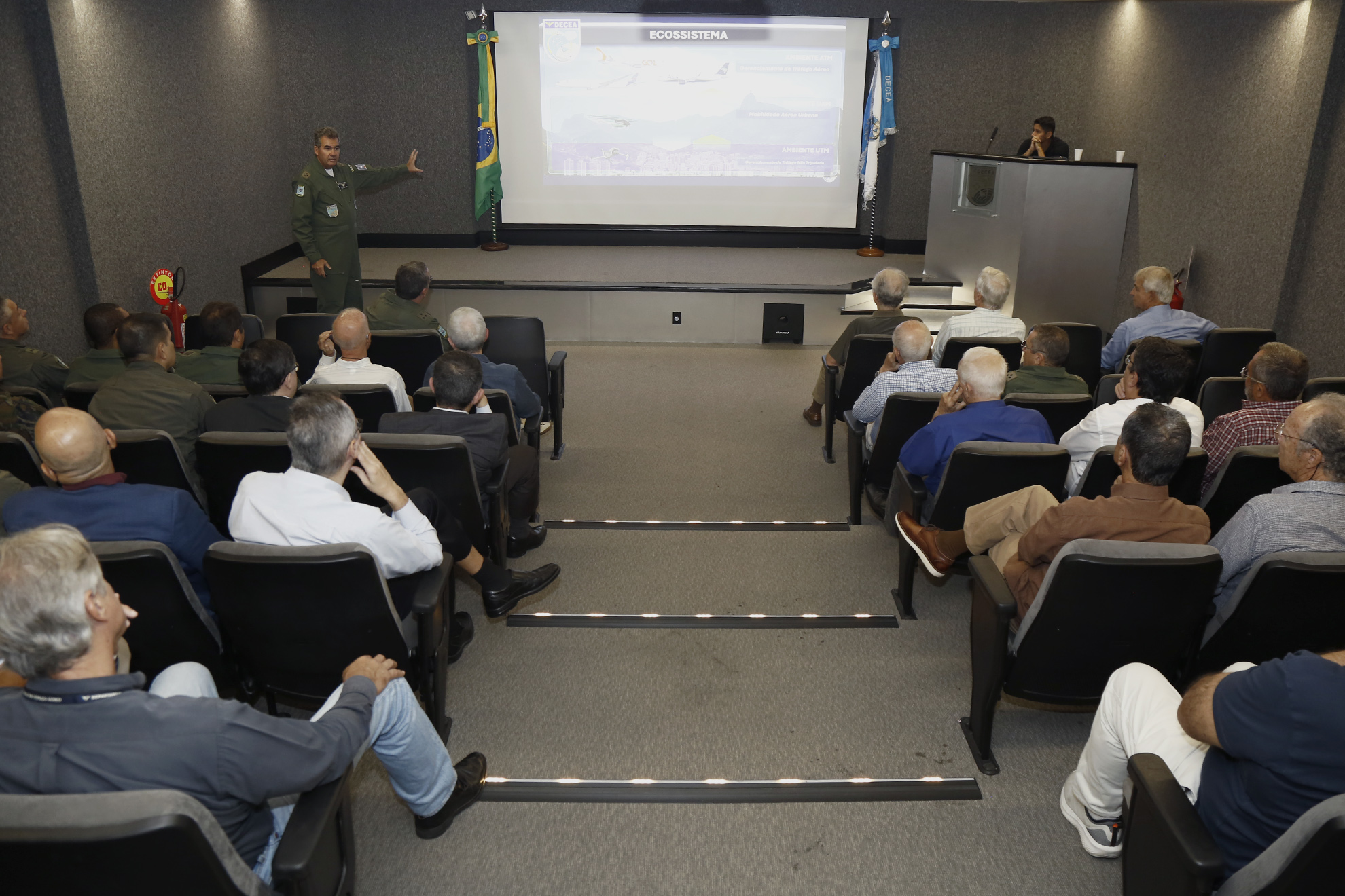 16 - Reunião e almoço do DECEA com veteranos