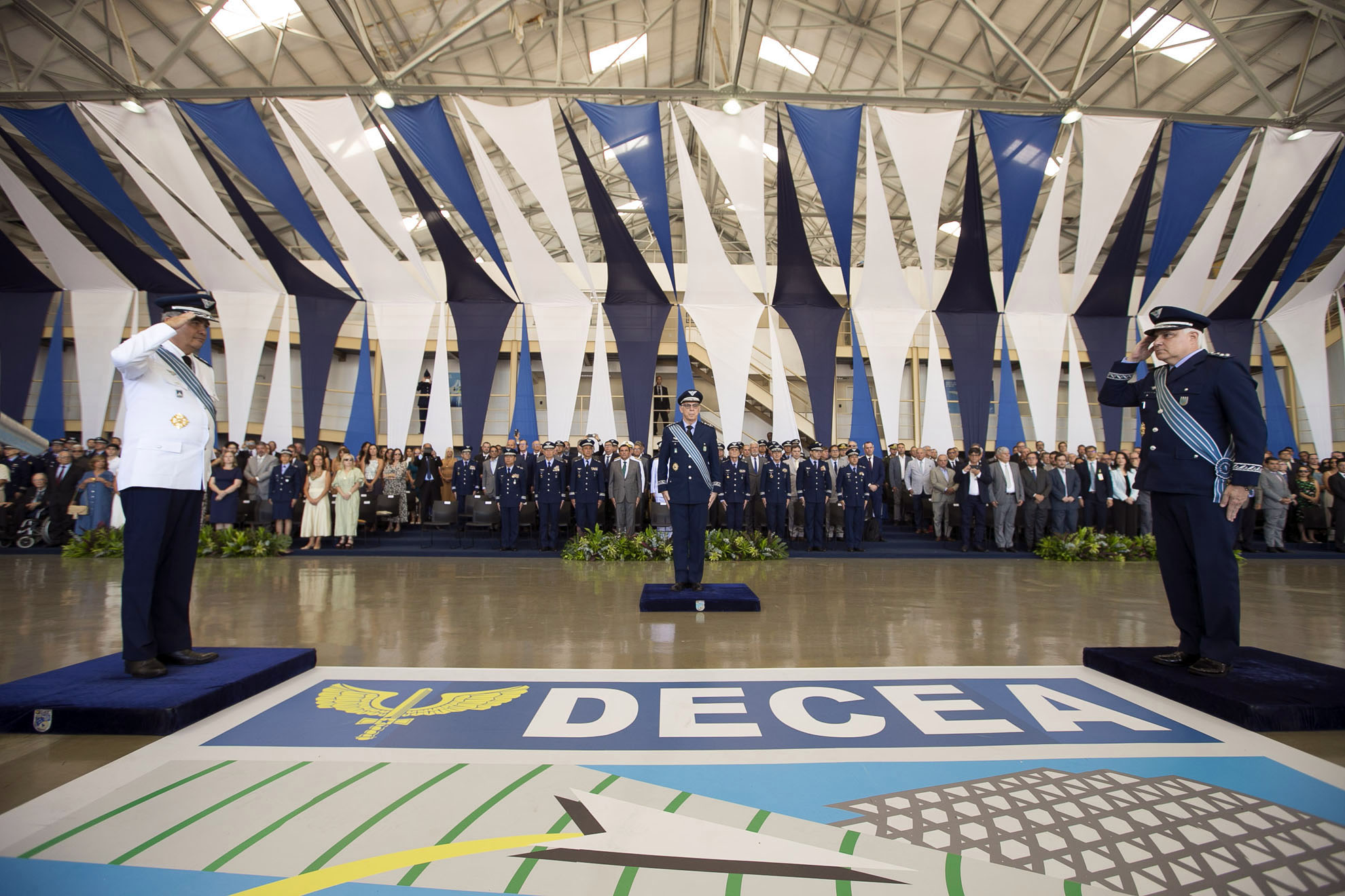 Cerimônia Militar marca transmissão de cargo de Diretor-Geral do DECEA e despedida de Oficial-General