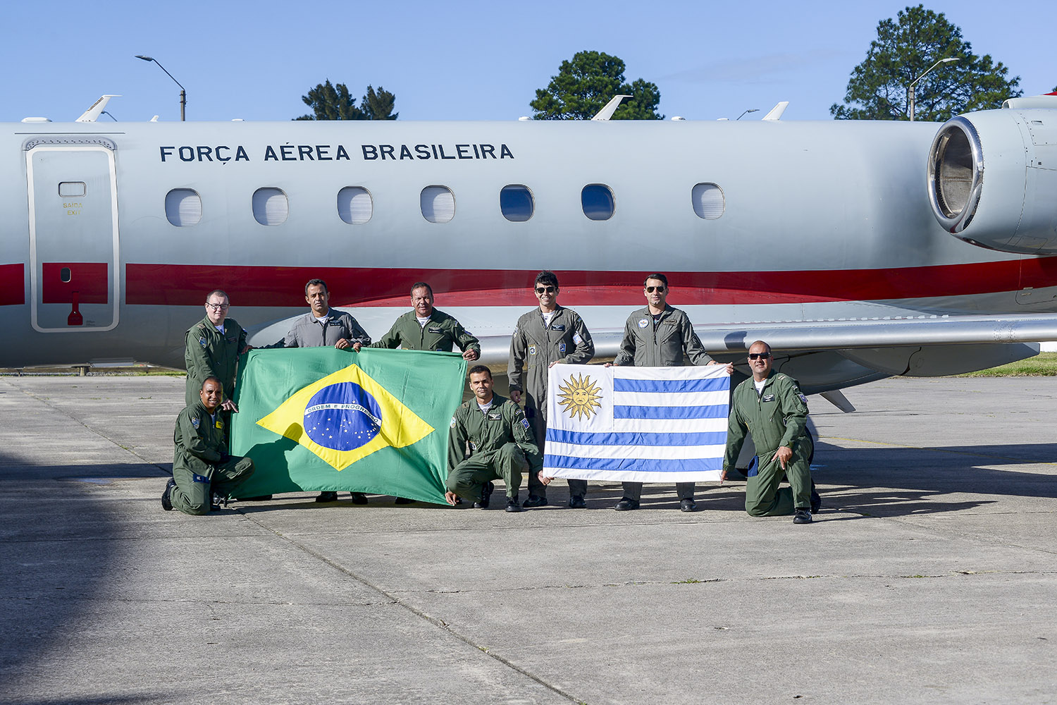 Aeronave do GEIV realiza inspeção em aeroportos do Uruguai