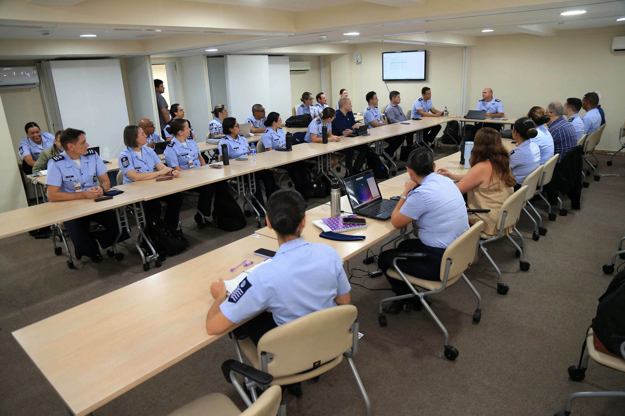 Reunião de elos aborda segurança operacional no DECEA