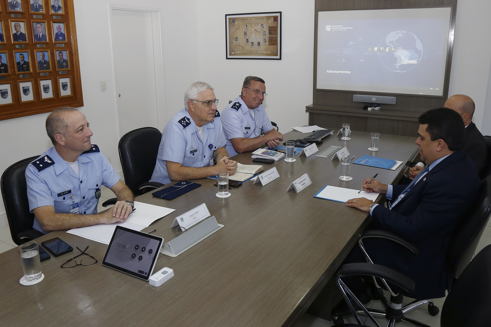 DECEA e ANAC debatem modernização, segurança e eficiência do setor aéreo